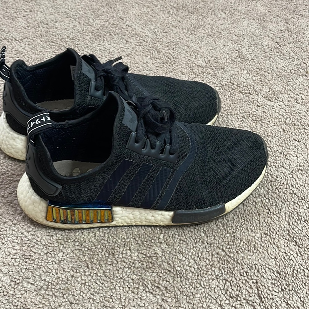 COPY - Black nmds